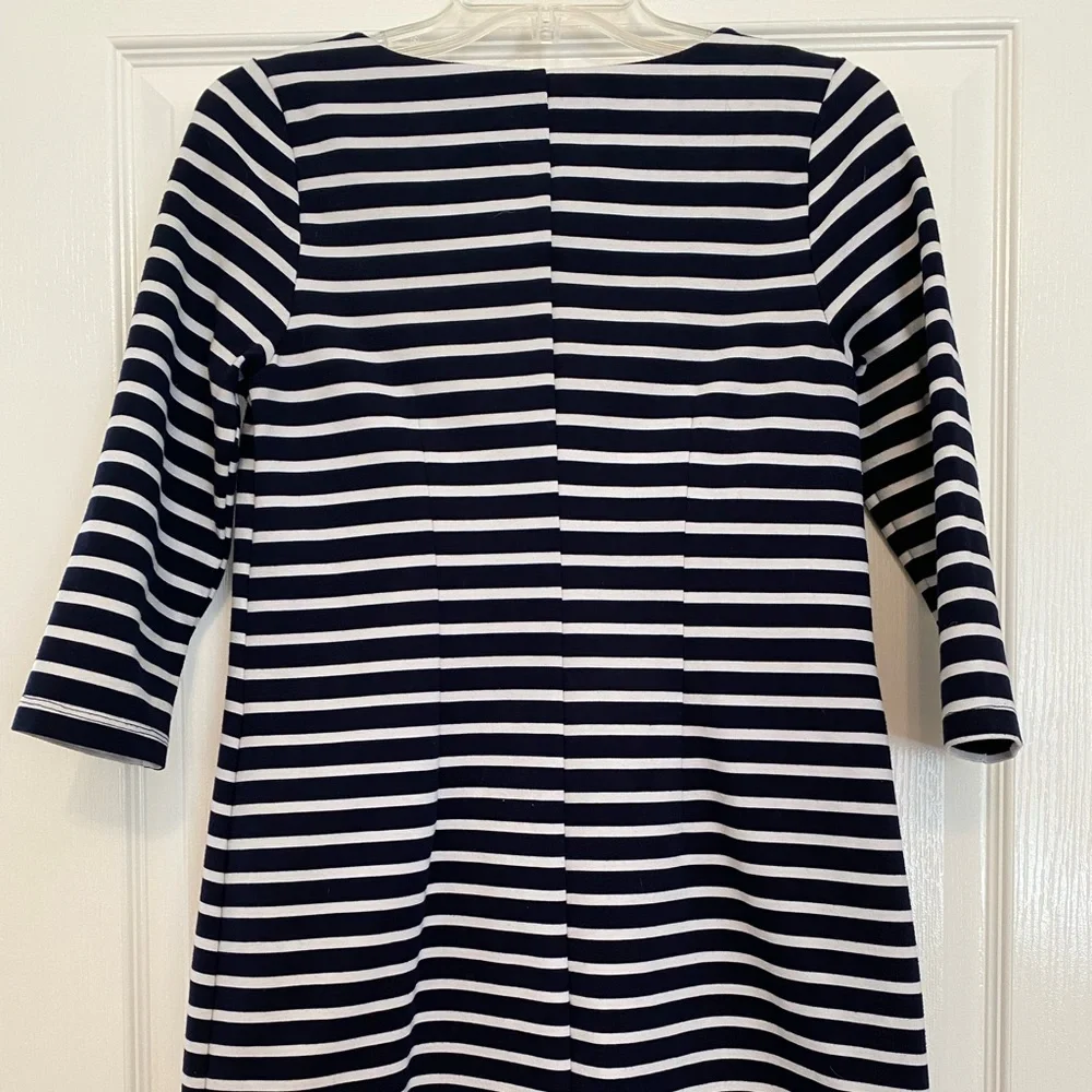 Gap Knee Length 3/4 Length Sleeve Dress in Navy & White Stripes - Picture 4 of 6